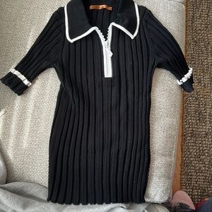 Belldini …. Women’s black and white ribbed top short sleeves.